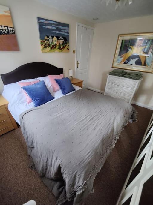 Stunning 1 Bedroom Apartment Over Looking River Rye Extérieur photo